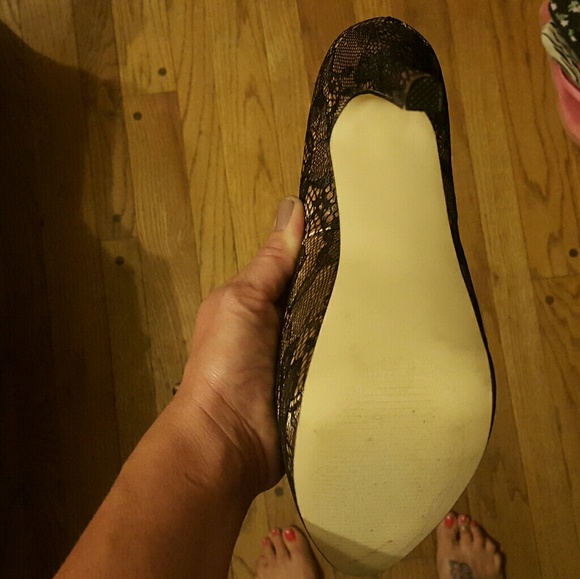 Heels - Picture 6 of 6